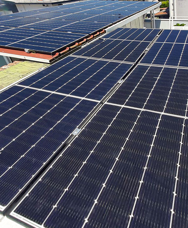 Impianto Fotovoltaico 9 kWp + batterie Tesla 14 kWh + solare termico 300l installato a Crispano, Napoli dall’azienda DMT Solar installatore certificato Tesla Powerwall e Sunpower Maxeon impianto fotovoltaico in Campania, Lazio, Molise, Lombardia, Piemonte, ITALIA Impianto Fotovoltaico 9 kWp + batterie Tesla 14 kWh + solare termico 300l installato a Crispano, Napoli dall'azienda DMT Solar installatore certificato Tesla Powerwall e Sunpower Maxeon impianto fotovoltaico in Campania, Lazio, Molise, Lombardia, Piemonte, ITALIA
